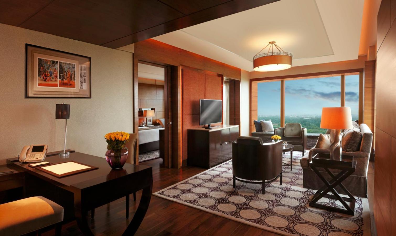 The Leela Ambience Gurugram Hotel & Residences - The Luxury Urban Sanctuary Gurgaon Bagian luar foto